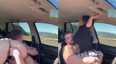 Mini Gabys transando dentro do carro no porno amador do Privacy